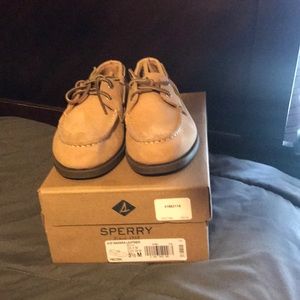 Brand new Sperrys